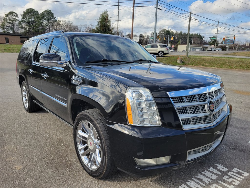 2011 Cadillac Escalade ESV Platinum Edition
