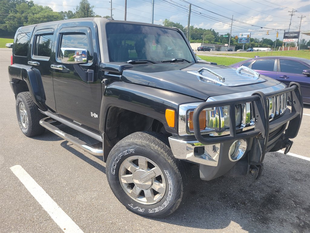 2006 Hummer H3 SUV's photo