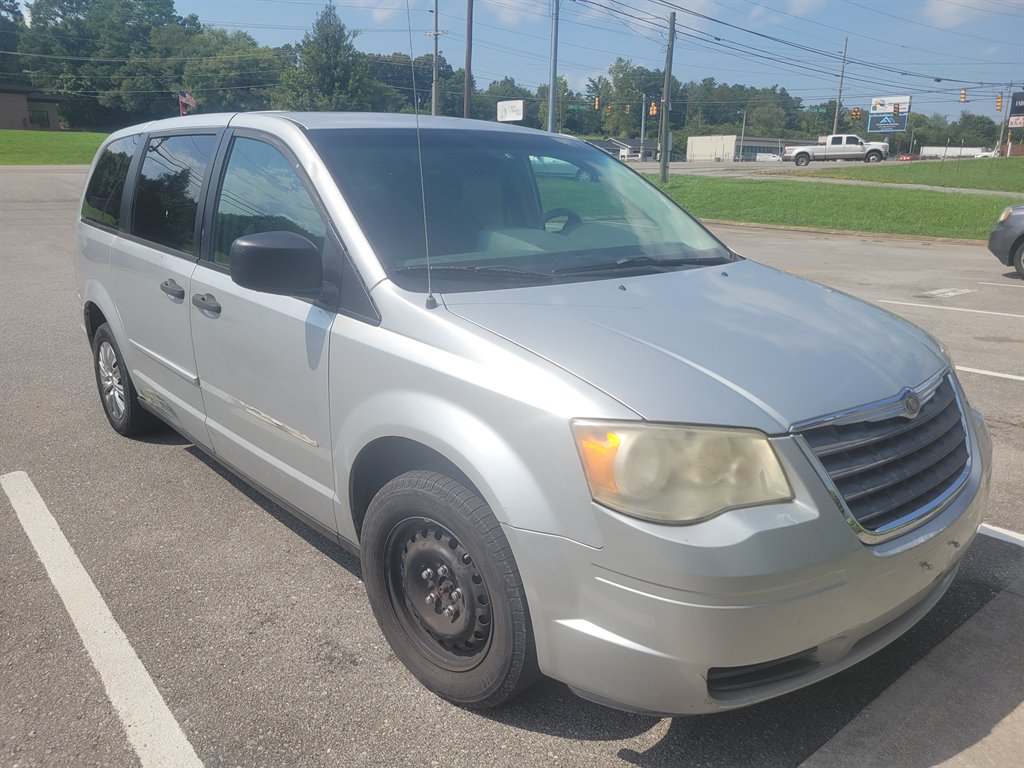 2008 Chrysler Town & Country LX