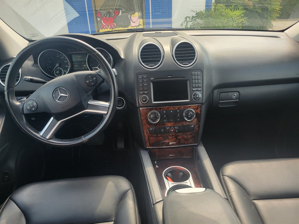 2011 Mercedes-Benz M-Class ML350 - Photo 6