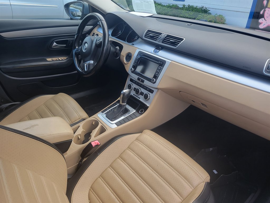 2013 Volkswagen CC R-Line - Photo 8